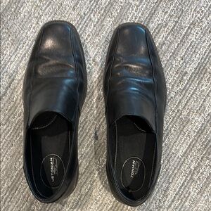 Bostonian Black Leather Slip-On Loafers